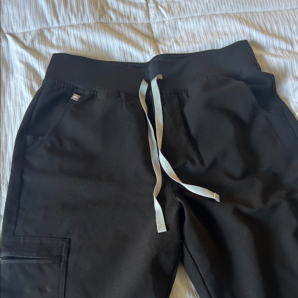 Figs jogger scrub pants